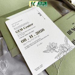 Thiệp cưới xanh olive hoa mộc lan giấy nhựa trong